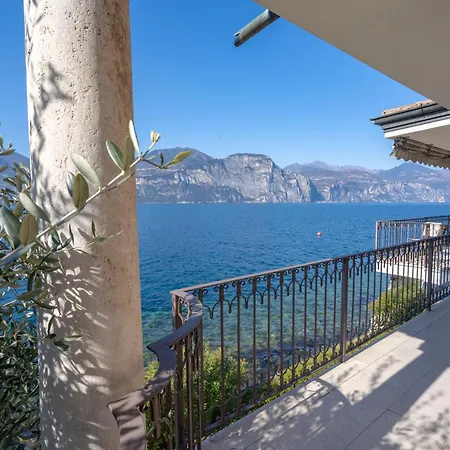 Esmeralda Beths House * Brenzone sul Garda