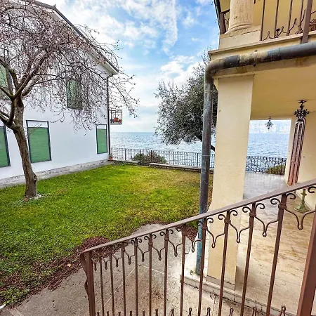 Esmeralda Beths House * Brenzone sul Garda