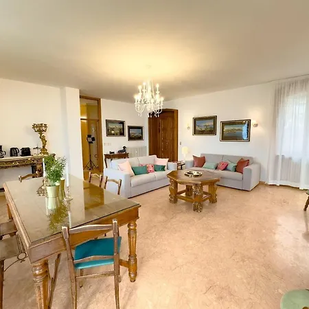 Esmeralda Beths House * Brenzone sul Garda