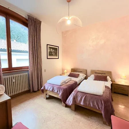 Esmeralda Beths House Brenzone sul Garda
