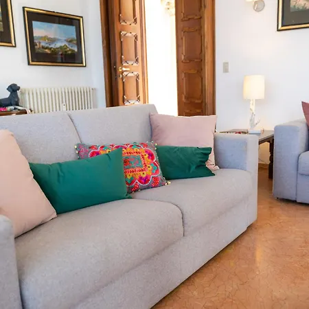 Esmeralda Beths House Villa