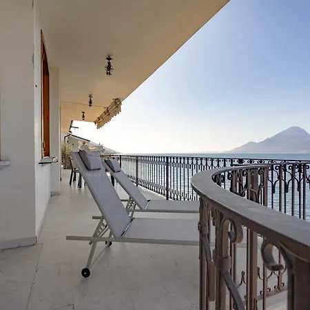 Villa Esmeralda Beths House