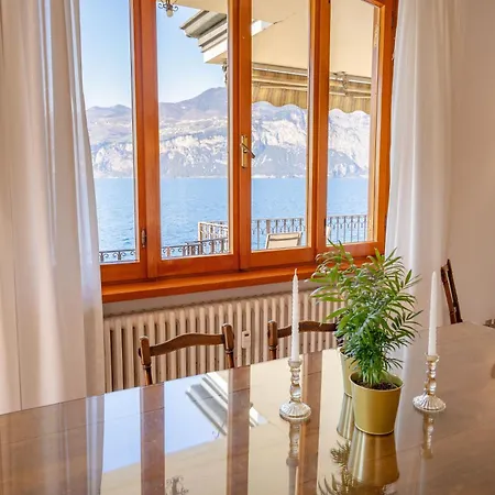 Esmeralda Beths House Brenzone sul Garda