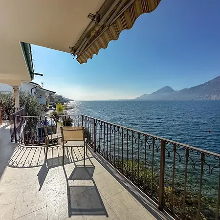 Esmeralda Beths House Brenzone sul Garda