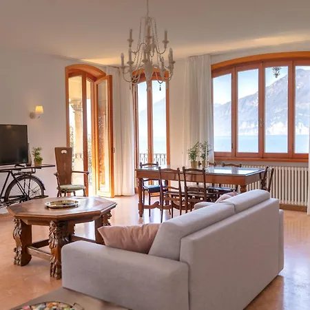 Villa Esmeralda Beths House