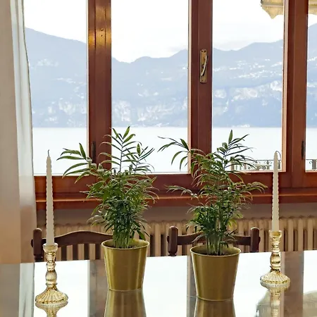Esmeralda Beths House فيلة برنزوني سول جاردا
