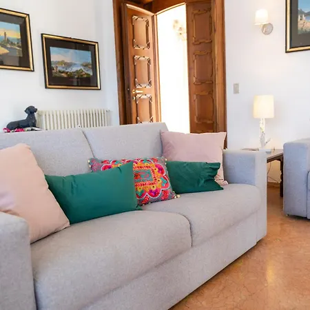 Esmeralda Beths House فيلة برنزوني سول جاردا