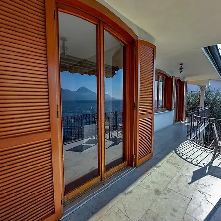 فيلة Esmeralda Beths House